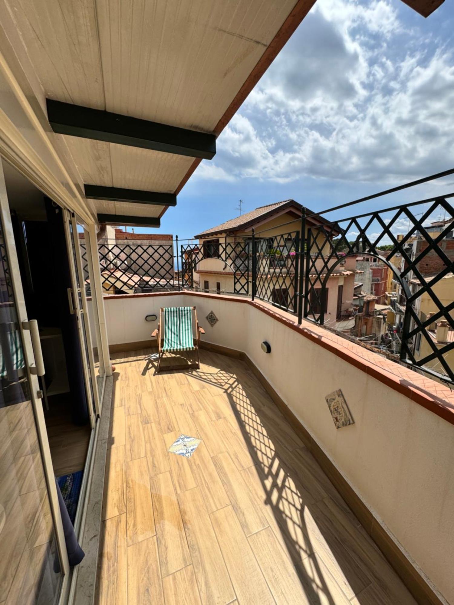 Taormina'S Sun Apartment Exterior photo