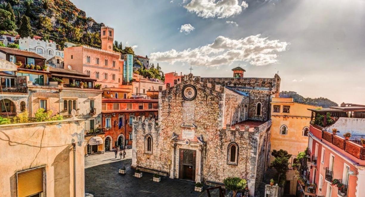 Taormina'S Sun Apartment Exterior photo